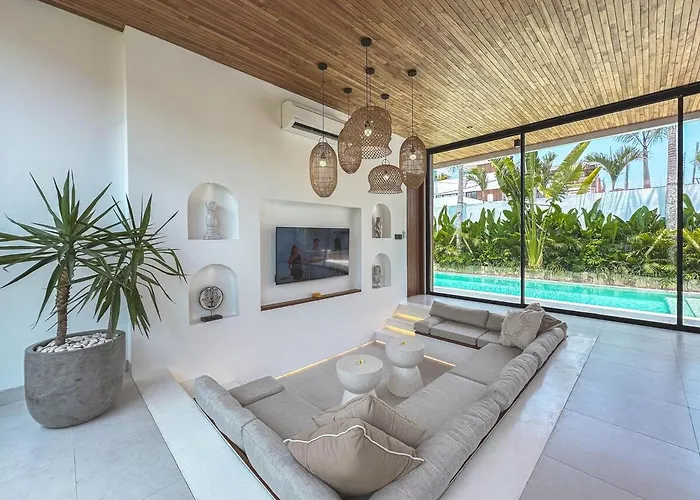 Casa Petak 9 - Architectural 3br Tropical Paradise With Pool In Pererenan *