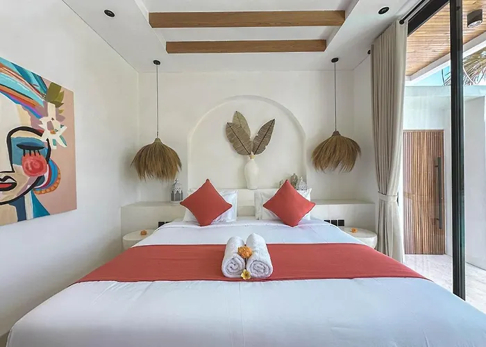 Casa Petak 9 - Architectural 3br Tropical Paradise With Pool In Pererenan *